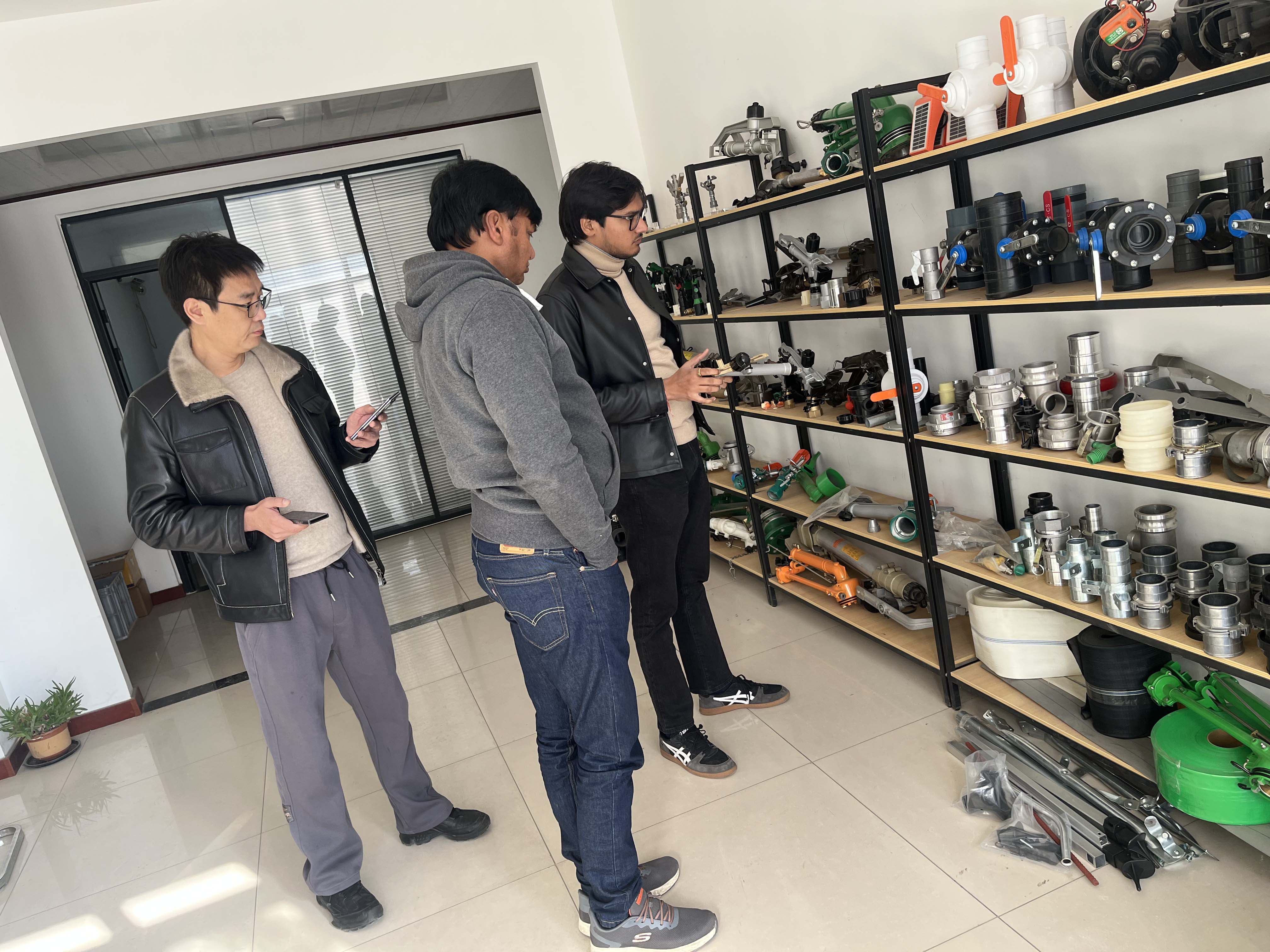 阿克苏NS40 涡轮喷枪获客户青睐 洽谈批量合作